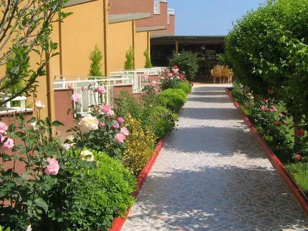 Ozgurhan Side
