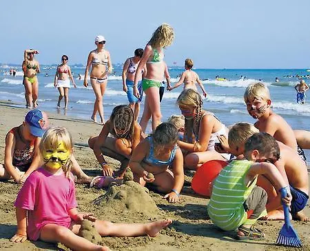 Ozgurhan فندق 3*