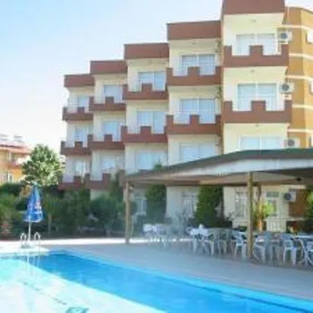 מלון Ozgurhan 3*
