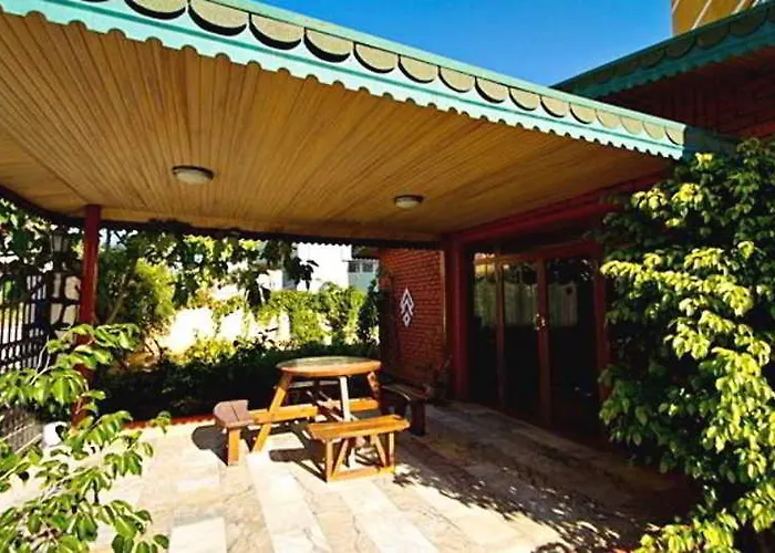 Ozgurhan 3*