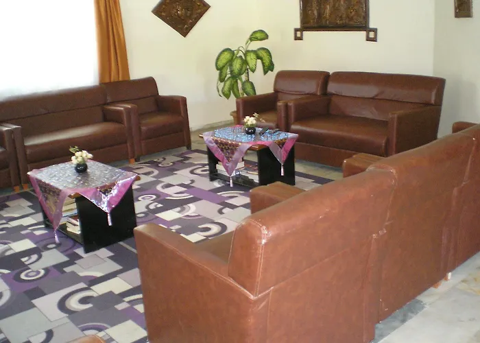 Ozgurhan 3*